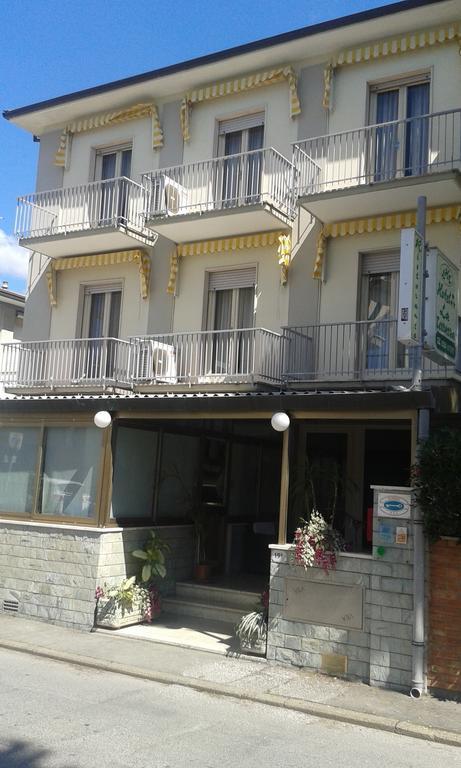 Hotel Ristorante La Terrazza Lido di Camaiore Exterior photo