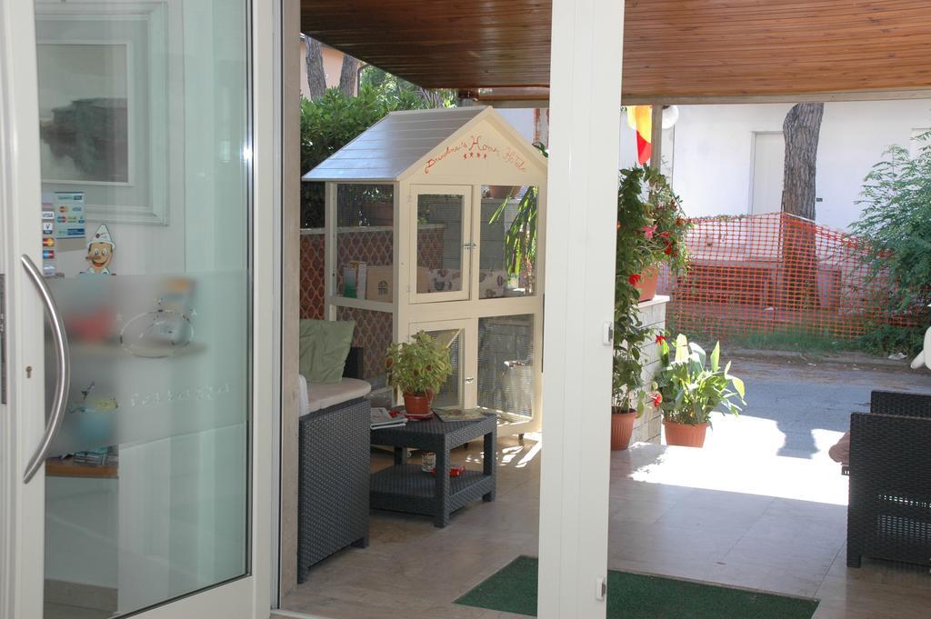 Hotel Ristorante La Terrazza Lido di Camaiore Exterior photo