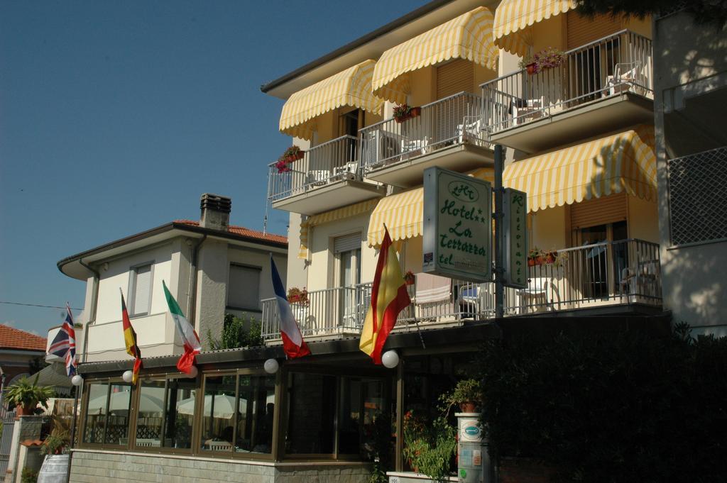 Hotel Ristorante La Terrazza Lido di Camaiore Exterior photo