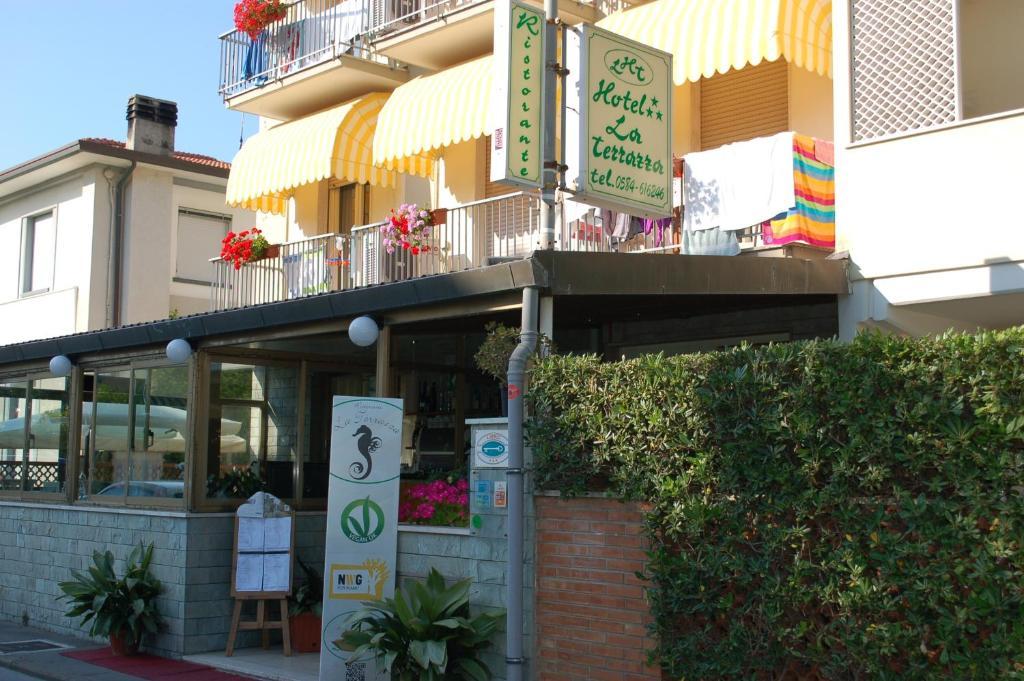 Hotel Ristorante La Terrazza Lido di Camaiore Exterior photo