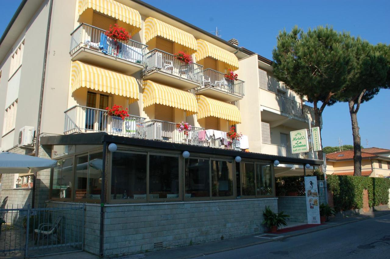 Hotel Ristorante La Terrazza Lido di Camaiore Exterior photo